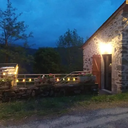 Et Table D'hotes Du Calvaire 鲁埃格自由城